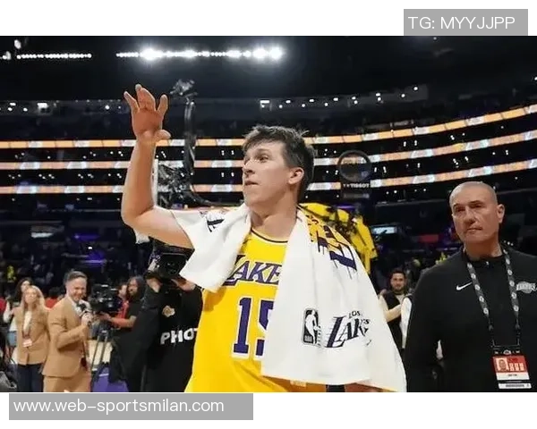 湖人队是否具备像太阳队那样拼搏的球员雷迪克直言没有 湖人队是否具备像太阳队那样拼搏的球员雷迪克直言没有